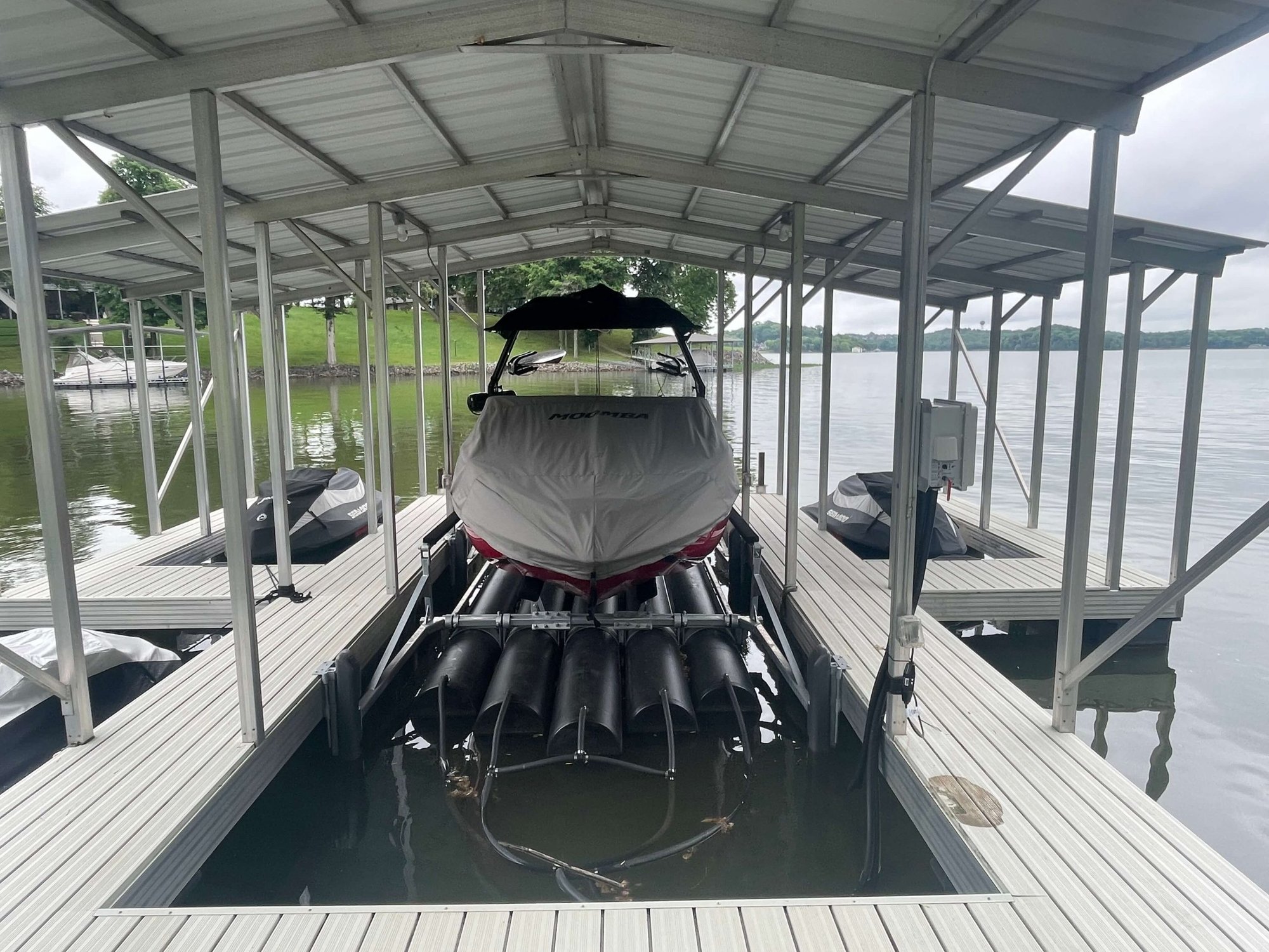 Martin Docks - Boat lifts - boat lift repair - Lake Chatuge