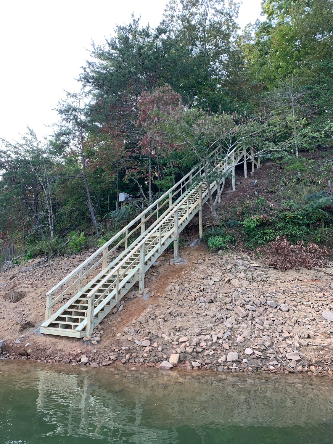Martin Docks - Shoreline Steps Lake Chatuge
